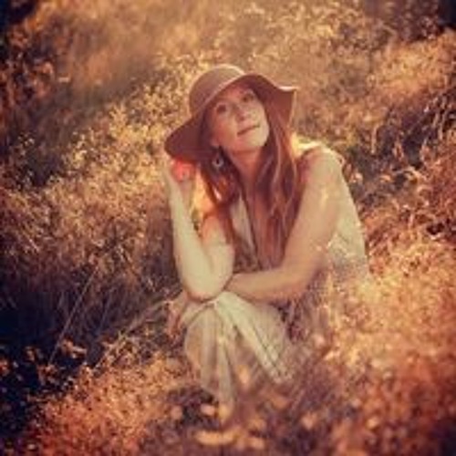 Céline Valentine Flora’s avatar