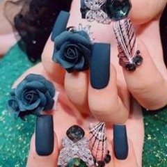 Tuệ Lâm Nail