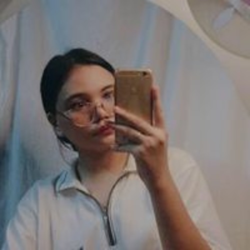 Daniela Marie’s avatar