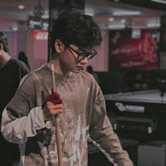 Việt Hoàng