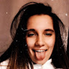 Caitlin Diggles