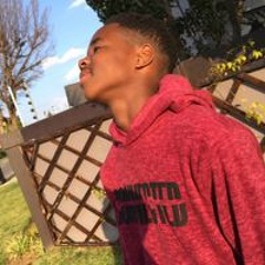 Lesedi Mhlanga