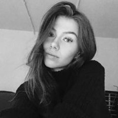 Anne de Vries