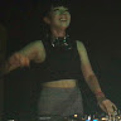 Dj Queense Tumb