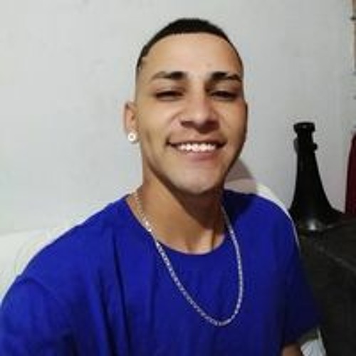 Lucas Alves’s avatar