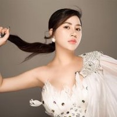 Quỳnh Helen