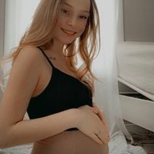 Alisia Corrine’s avatar