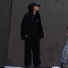 윤