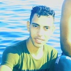 مصطفى محمود