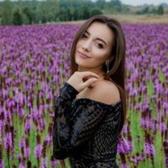 Оксана Широкопояс