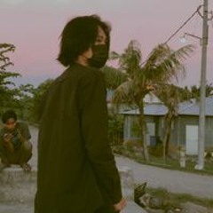 Hendri Qhom-benk