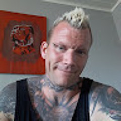 Mathias Larsen
