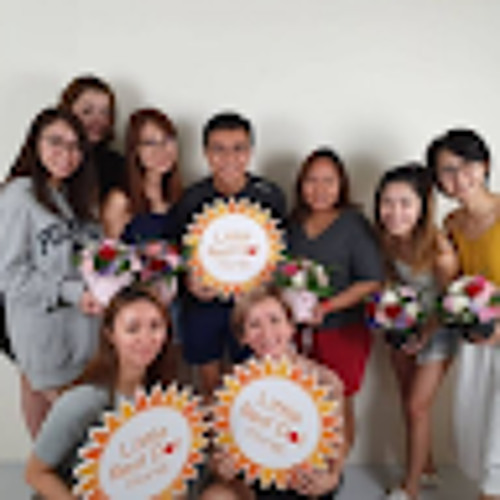 Stream Buying Silk Flowers In Singapore For Different Purposes by