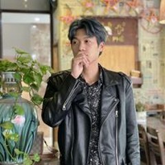 Việt Hoàng
