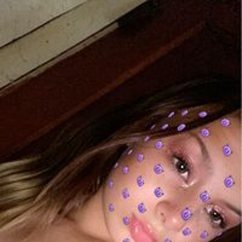 Chloe Bastian’s avatar