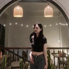 TrầnT ThủyT