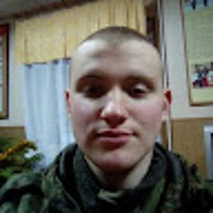 Максим Устинов