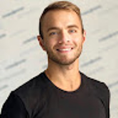 Максим Колосов