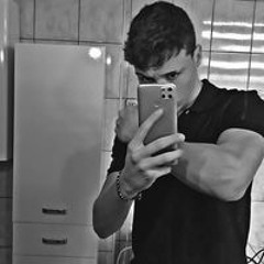 Arek Motyka