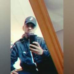 Kahn Oseven Walker-Black