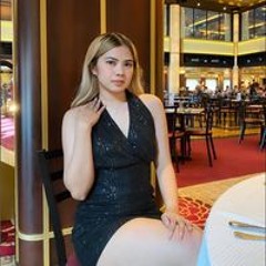 Chrizza Nadine