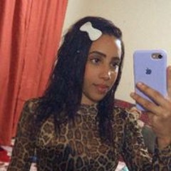 Carol Oliveira