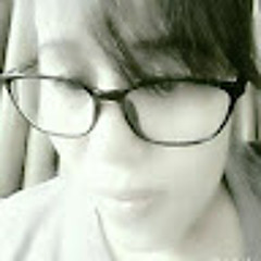 Yenny Hardiyanti24