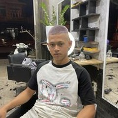 Hoàng Tú