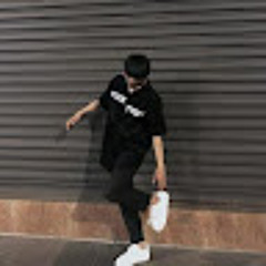 Tường vy Hồ nguyễn