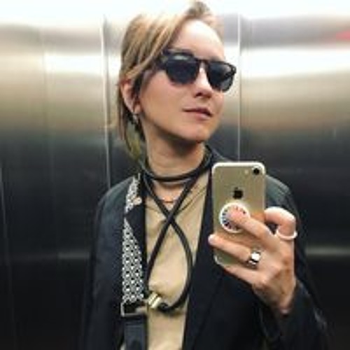 Nika Shova’s avatar