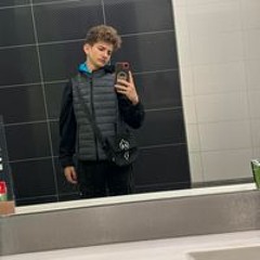 Sárkány László