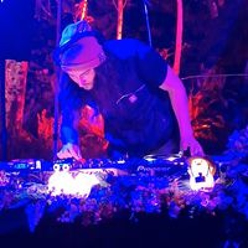 Enter The Void Mix (By @UrchinBass)