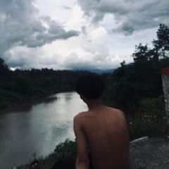 Hoàng Tử Tẩm Đá