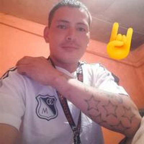 Santiago Castillo’s avatar