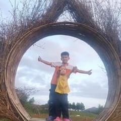 Em Chào Chị Quỳnh