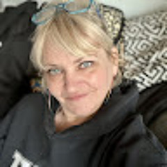 sexy_blue_eyes_50