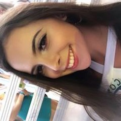 Júlia Martins Marcon