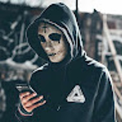 RaseMike “Tummu TOP”