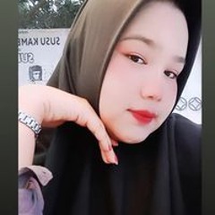 Putri Neww Neww