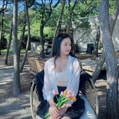 Hồng Nhung