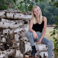 Esmay Kleinlugtebeld