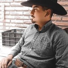 Luis Paredes Carter