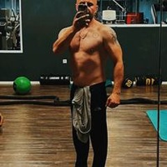 Tomi D. Varga
