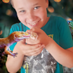 Nick Leon Helfenbein