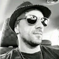 Dee Mr pavao