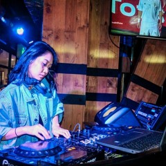 DJ Adelia Marcha