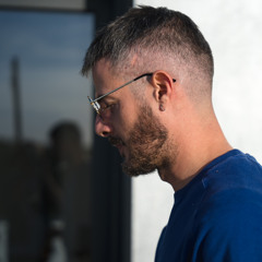A_M_D