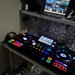 tracks