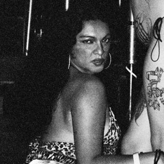 BRUJA PRIETA