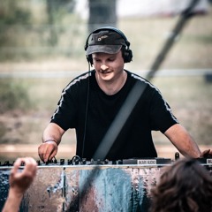ryan hæng